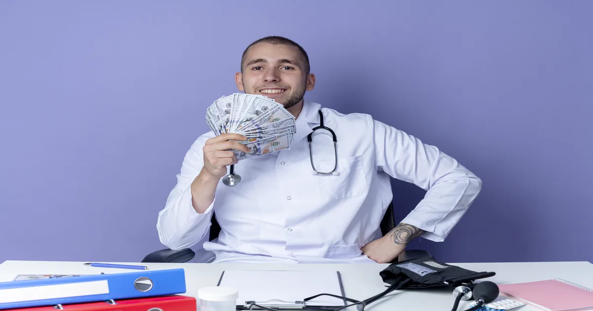 Médico PJ calculando PIS e COFINS no Lucro Presumido em 2026